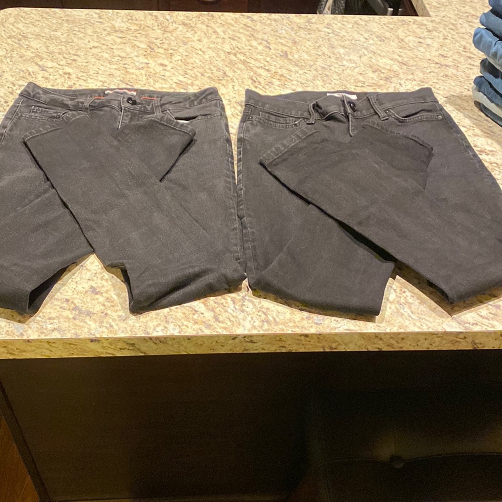 2 Tommy Hilfiger pairs of black skinny jeans